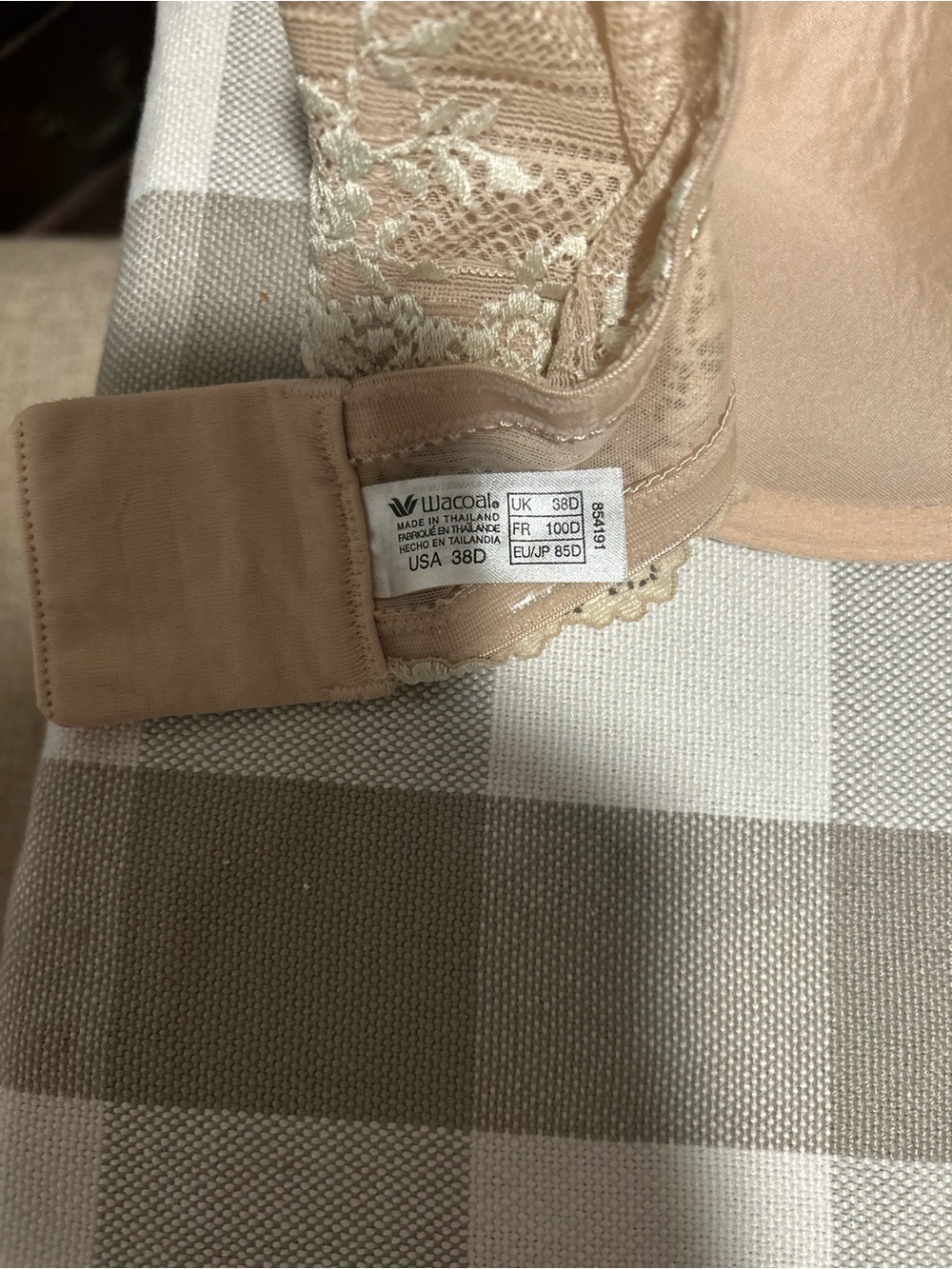 Wacoal Strapless Smooth Nude Bra with Lace Accent - Picture 7 of 7